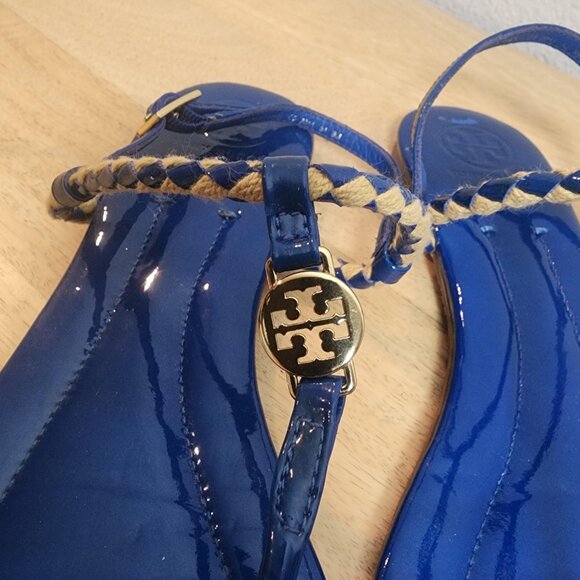 Tory Burch Sandals Womens Size 8 Blue Patent Leather Braided Thong Gold Logo - Picture 10 of 14